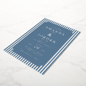 Elegant Navy Striped Wedding Invitation Folie Uitnodiging (Gedraaid)