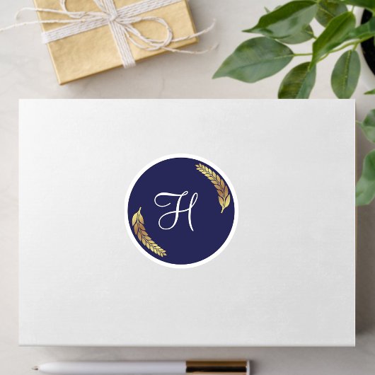 Elegant Navyblauw & Gouden Monogram (Personaliseer Ronde Sticker