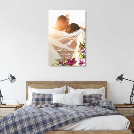 Elegant net getrouwd magenta wit bloemenbruiloft canvas afdruk (Insitu (Slaapkamer))