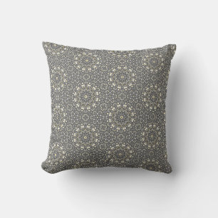 Elegant Neutraal Mandala Stippenpatroon Kussen