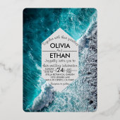 Elegant oceanische blauwe golven Weddenschap Folie Folie Uitnodiging (Voorkant)