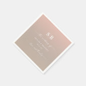 Elegant Ombre Blush & Beige Monogrammed Wedding Servet (Hoek)