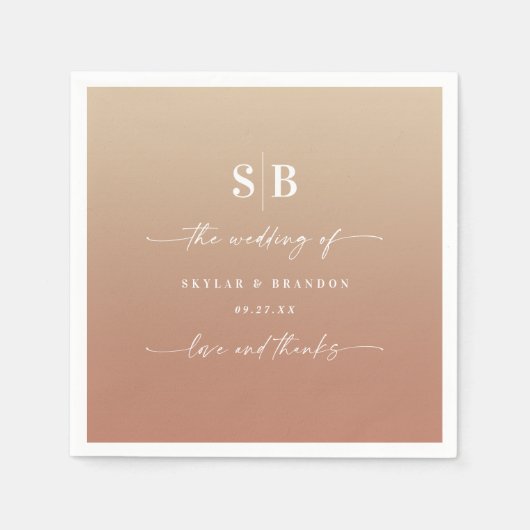 Elegant Ombre Clay & Gold Monogrammed Wedding Servet (Voorkant)