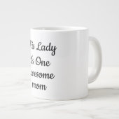 Elegant "One Awesome Mom" Script Koffie Grote Koffiekop (Voorkant rechts)