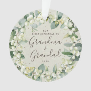 Elegant Ons eerste kerstfeest als grootouders Foto Ornament