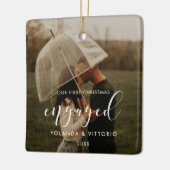 Elegant Ons eerste kerstfeest met foto Keramisch Ornament (Links)