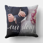 Elegant Ons Verhaal Foto Bruiloft Handgeschreven Kussen (Achterkant)