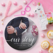 Elegant Ons Verhaal Foto Bruiloft Handgeschreven Papieren Bordje (Feest)