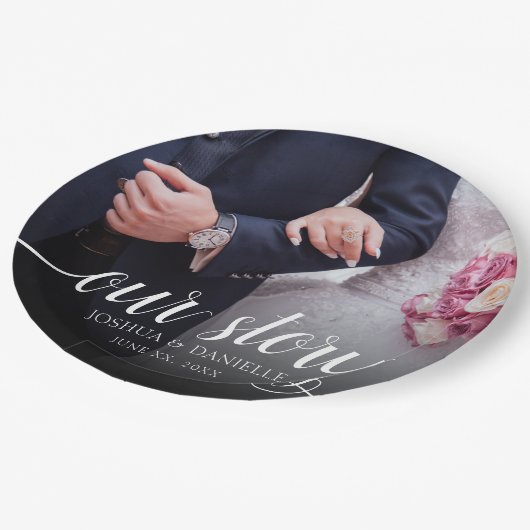 Elegant Ons Verhaal Foto Bruiloft Handgeschreven Papieren Bordje (Gekanteld)