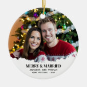 Elegant onze eerste kerst vrolijk en getrouwd foto keramisch ornament (Voorkant)