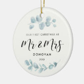 Elegant Onze eerste kerstgrienerige trouwfoto Keramisch Ornament (Links)