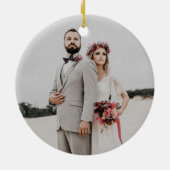 Elegant Onze eerste kerstgrienerige trouwfoto Keramisch Ornament (Achterkant)