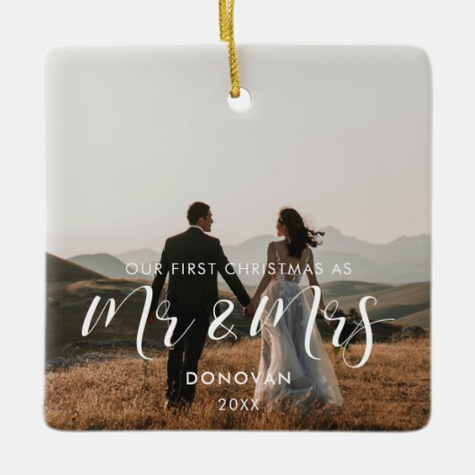 Elegant Onze eerste kersttrouwfoto Keramisch Ornament (Voorkant)