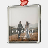 Elegant Onze eerste kersttrouwfoto Metalen Ornament (Links)