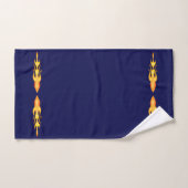 Elegant Oranje Gele Vuurvlam op Navy Blue Bad Handdoek (Handdoek)