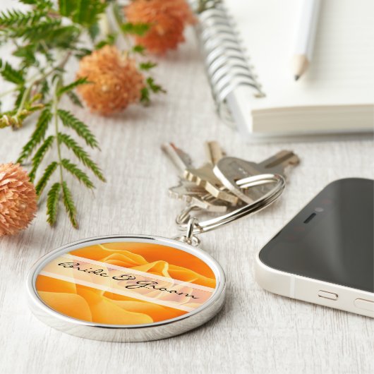 Elegant Oranje Roos Wedding Sleutelhanger (Zijkant)