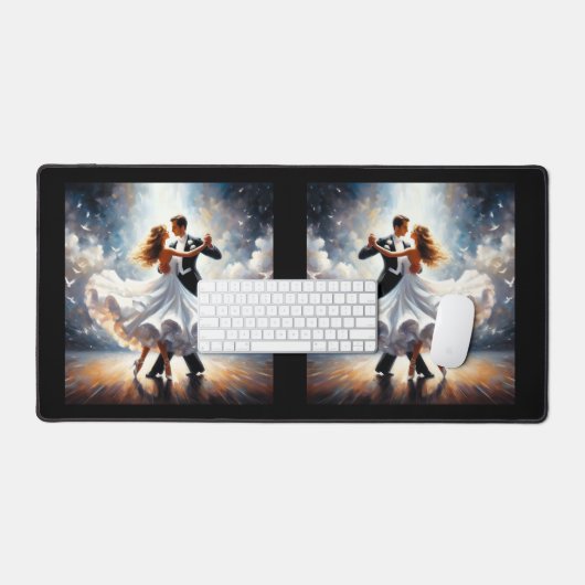 Elegant Paar dat Balzaaldanst Bureaumat (Keyboard & Muis)