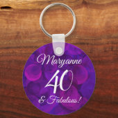 Elegant Paars 40 & Fabulous Birthday Party Favor Sleutelhanger (Voorkant)