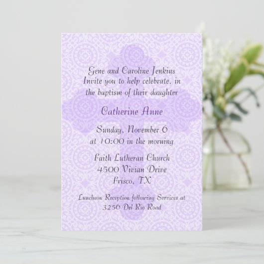 Elegant Paars Cross Custom Baptisme Invitation Kaart (Staand voorkant)