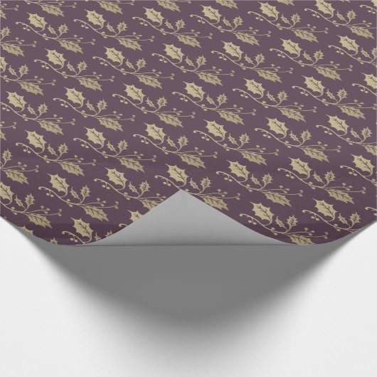 Elegant Paars en Gold Holly Berries Kerstmis Cadeaupapier (Hoek)