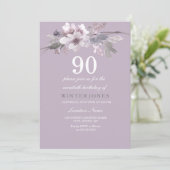 Elegant Paars Floral 90th Birthday Party Invite Kaart (Staand voorkant)
