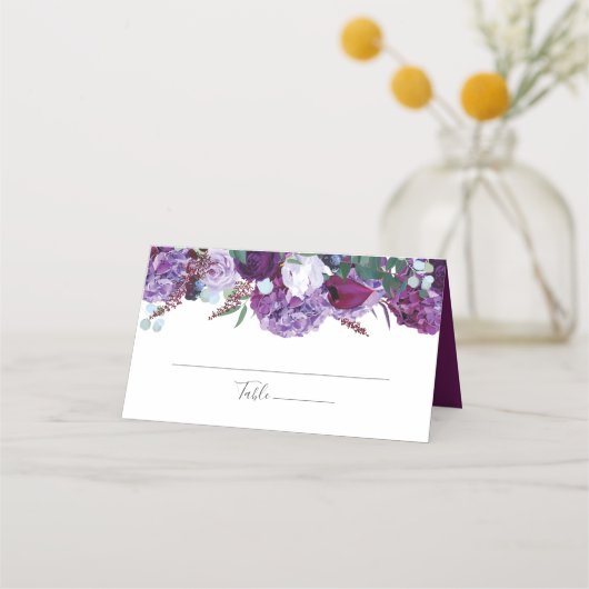 Elegant Paars Floral Greenery Wedding Script Plaatskaartje (Voorkant)