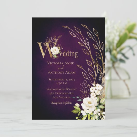 Elegant Paars Floral Rustic Script Wedding Kaart (Staand voorkant)