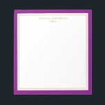 Elegant Paars Gold, op maat gesneden Notitieblok<br><div class="desc">Dit notitieblok heeft een elegante en minimalistische,  dikke paarse grens en dunne gouden grens. Pas het met jouw naam of bedrijfsnaam aan.</div>
