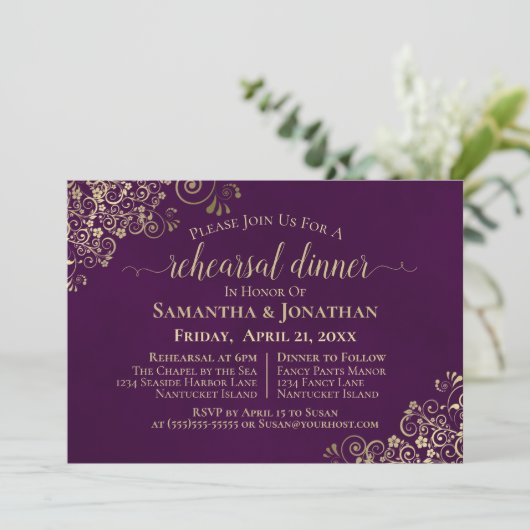 Elegant Paars & Gold Wedding Rehearsal & Dinner Kaart (Staand voorkant)