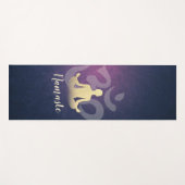 Elegant Paars Gold Yoga Meditation Pose om Symbol Yogamat (Voorkant (horizontaal))
