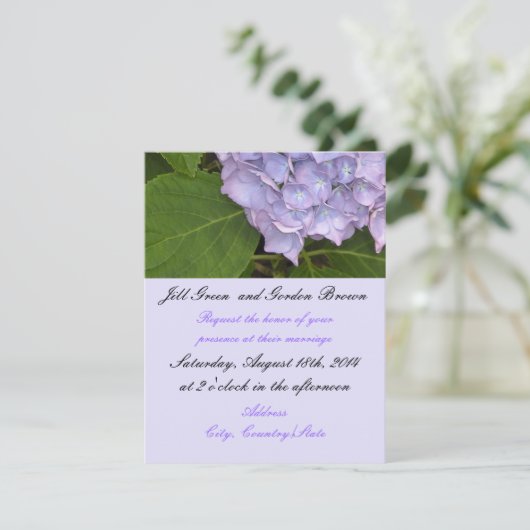 Elegant Paars Hydrangea Wedding Invitation Kaart (Staand voorkant)