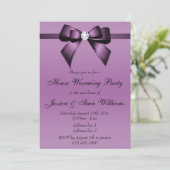 Elegant Paarse Bow House Warming Party Kaart (Staand voorkant)