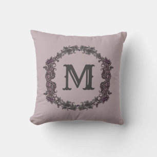 Elegant Paarse en zilveren ingelijst monogram Kussen