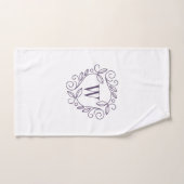Elegant Paarse Floral Monogram Bad Handdoek (Handdoek)