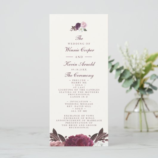 Elegant Paarse Floral Wedding Programmakaart (Staand voorkant)