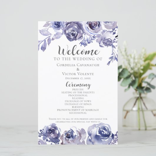 Elegant Paarse Rozen Floral Winter Wedding Program (Staand voorkant)