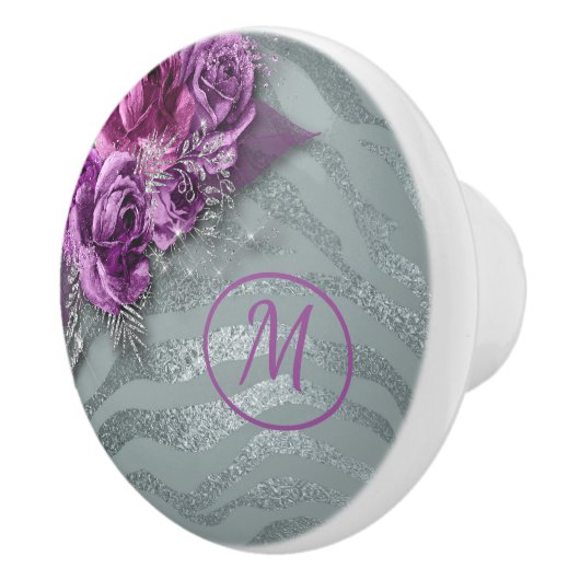 Elegant Paarse Rozen op Silver Background Monogram Keramische Knop (Rechts)