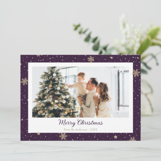 Elegant Paarse Snowflake Foto Merry Kerstry Feestdagenkaart (Staand voorkant)