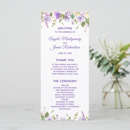 Elegant Paarse Waterverf Floral Wedding Ceremony Programmakaart (Staand voorkant)