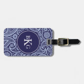 Elegant Paisley Pattern Custom Monogram Navy Blue Bagagelabel (Voorkant horizontaal)