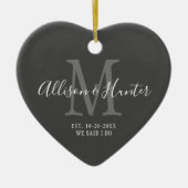 Elegant Passen getrouwd Vastgesteld monogram Naam  Keramisch Ornament (Voorkant)