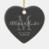 Elegant Passen getrouwd Vastgesteld monogram Naam  Keramisch Ornament (Achterkant)