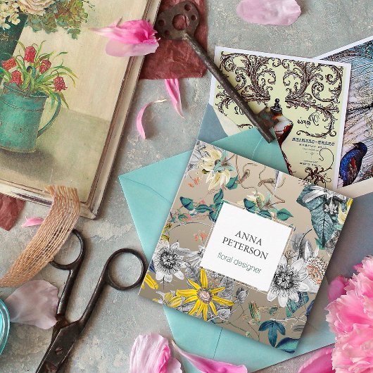 Elegant Passion Flowers op Silver Grey Vierkante Visitekaartje