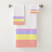 Elegant pastaafstripes op wit bad handdoek (Insitu)