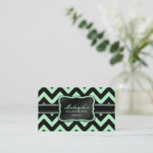Elegant Pastel Green en Black Chevron Pattern Visitekaartje (Staand voorkant)
