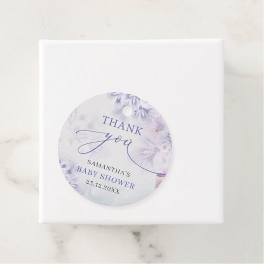 Elegant pastel paarse bronbloemen baby shower bedankjes labels (In situ)