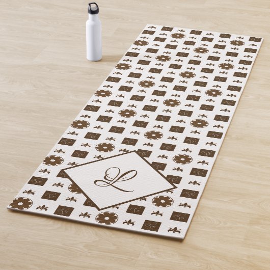 Elegant Pattern Monogram Yoga Mat (In situ)