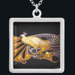 ELEGANT PEACOCK IN GEEL EN ZWART ZILVER VERGULDEN KETTING<br><div class="desc">Kleurrijk en stijlvol design met heldere 3D-edelstenen Digitaal grafisch ontwerp door Bulgan Lumini. Deel van het nieuwe collectie ARCADIA .</div>
