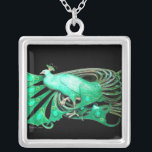 ELEGANT PEACOCK IN GROEN EN ZWART ZILVER VERGULDEN KETTING<br><div class="desc">Kleurrijk en stijlvol design met heldere 3D-edelstenen Digitaal grafisch ontwerp door Bulgan Lumini. Deel van het nieuwe collectie ARCADIA .</div>