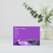 ELEGANT PEACOCK IN PAARSE VIOLET, ZWART VISITEKAARTJE (Staand voorkant)